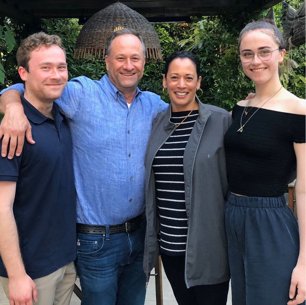 Kamala Harris avec son mari et ses beaux-enfants