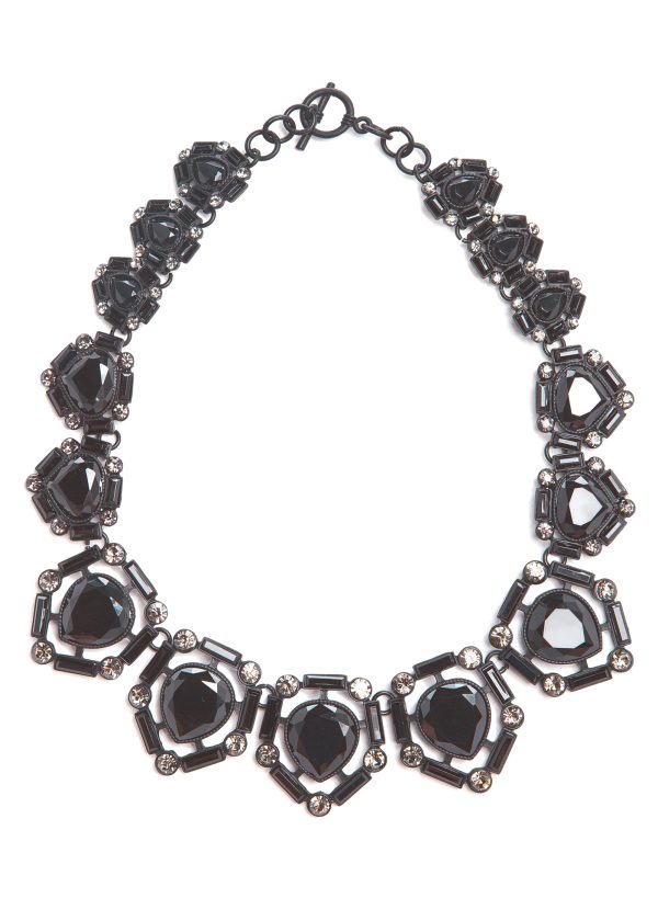 Collier en perles noires <b>Mango,</b> 46 Sfr. 95.