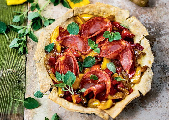 Recette: Tarte espagnole aux poivrons confits, chorizo et origan